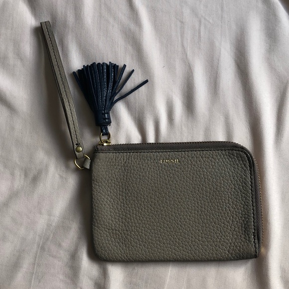 Fossil Wristlet - Picture 1 of 8